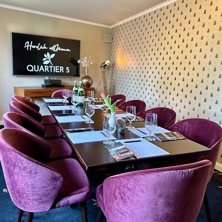 Logis Hotel Quartier 5, Saechsische Schweiz, Mit Restaurant, Cafe & Bar Курорт Гориш Екстериор снимка