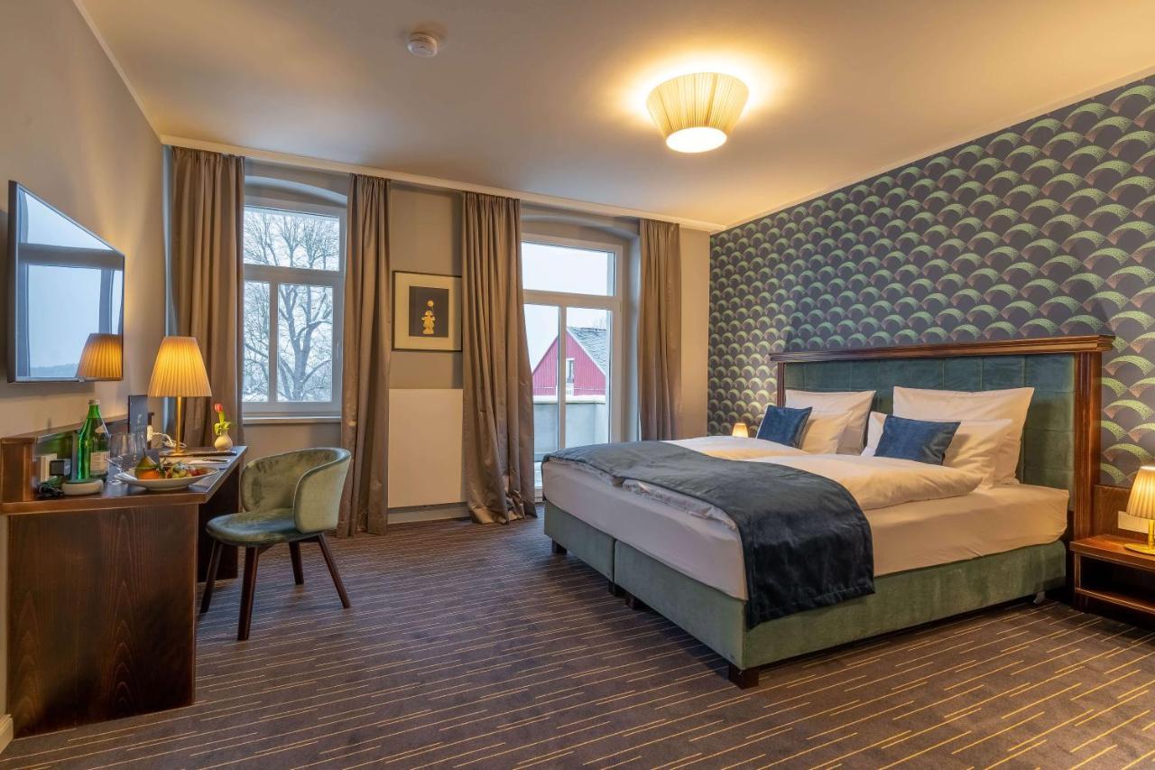 Logis Hotel Quartier 5, Saechsische Schweiz, Mit Restaurant, Cafe & Bar Курорт Гориш Екстериор снимка